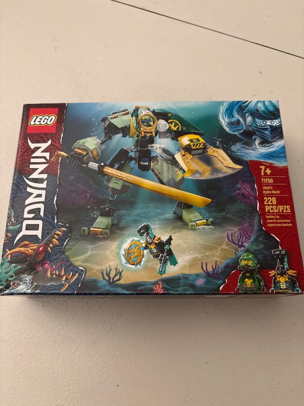 ninjago Lloyd’s hydro mech